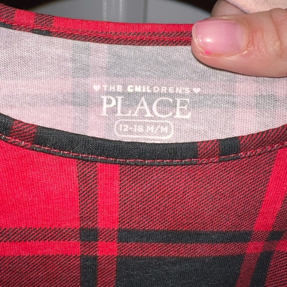 The Children’s Place red and black plaid dress size 12-18 months - Picture 3 of 3